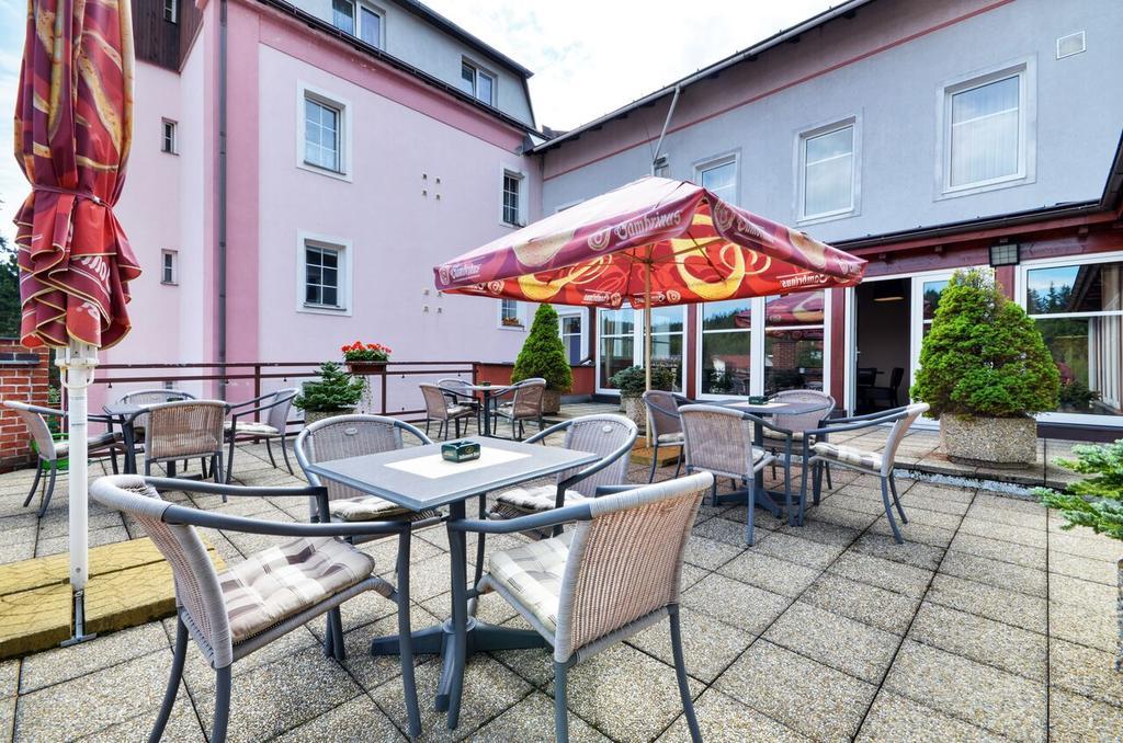 Hotel Filipinum Jablonné nad Orlicí Exteriör bild