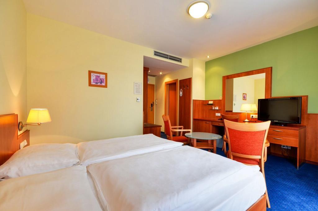 Hotel Filipinum Jablonné nad Orlicí Rum bild