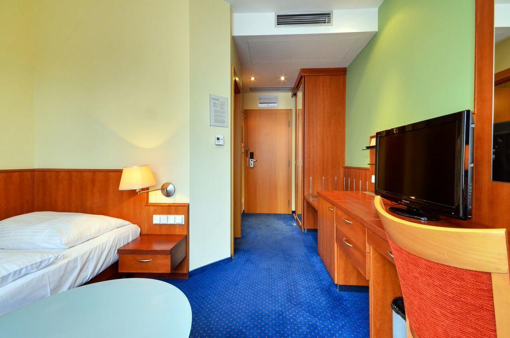 Hotel Filipinum Jablonné nad Orlicí Rum bild
