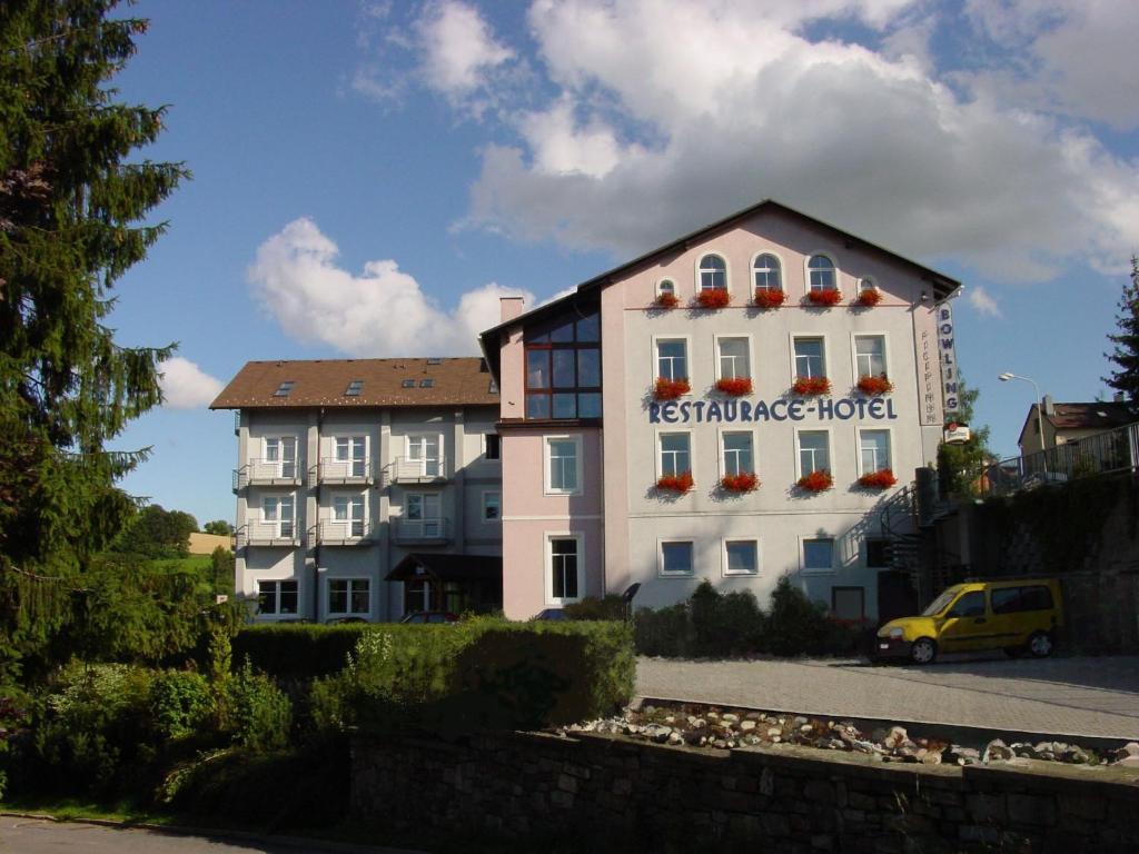 Hotel Filipinum Jablonné nad Orlicí Exteriör bild